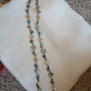 21 in necklace of faux stone beads